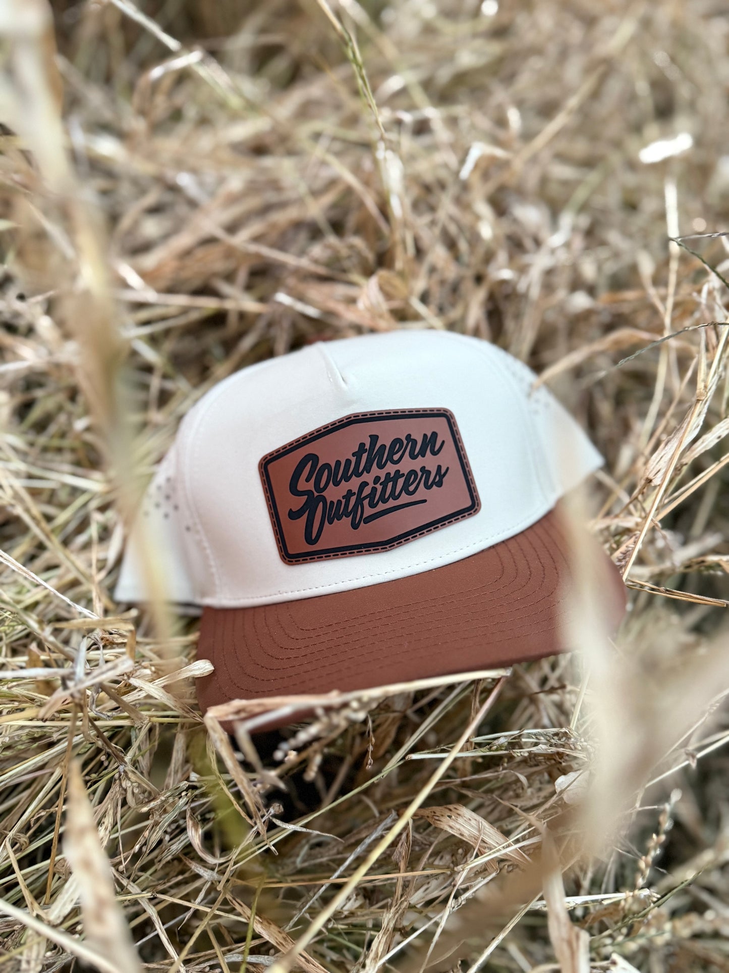 Southern Outfitters Hat - White Brown